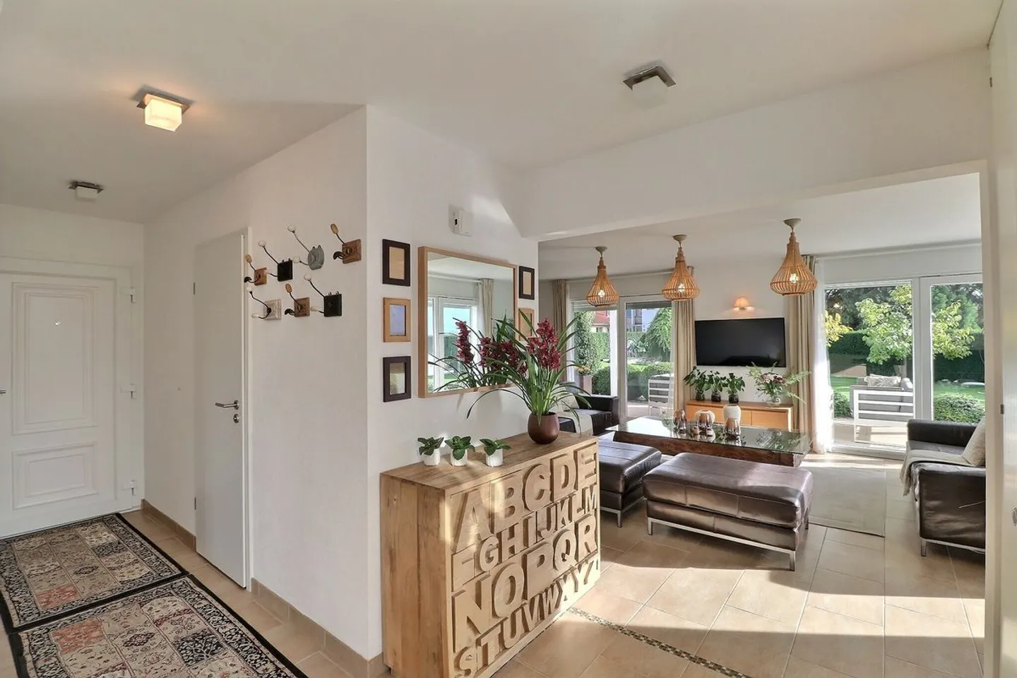 Bella villa individuale con 5,5 camere e una vista molto bella in una zona residenziale tranquilla - Foto 13 di 13