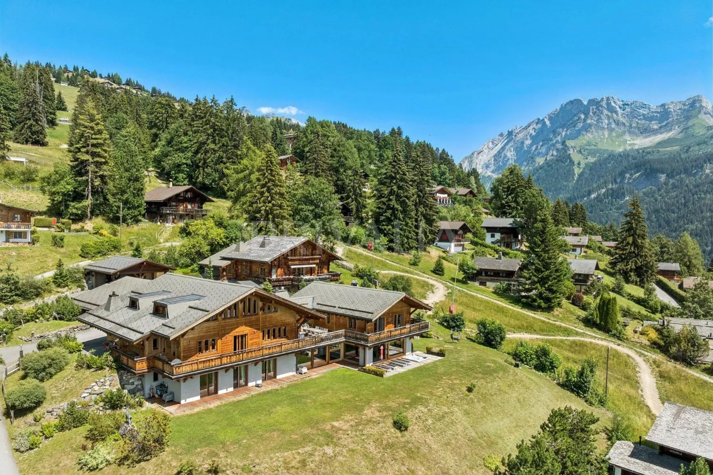 Chalet 9 Zimmer - Foto 8 von 9
