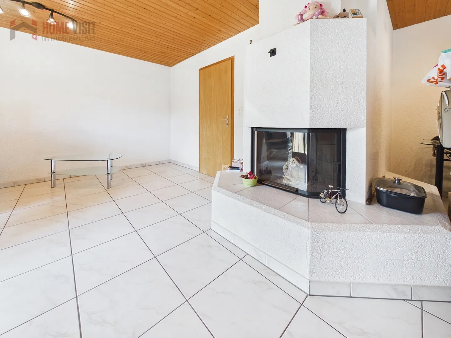 Duplex family house with a separate apartment & garden in Niedergösgen - Photo 2 of 17