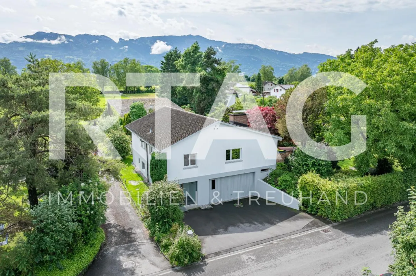 Maison individuelle - Photo 1 sur 13