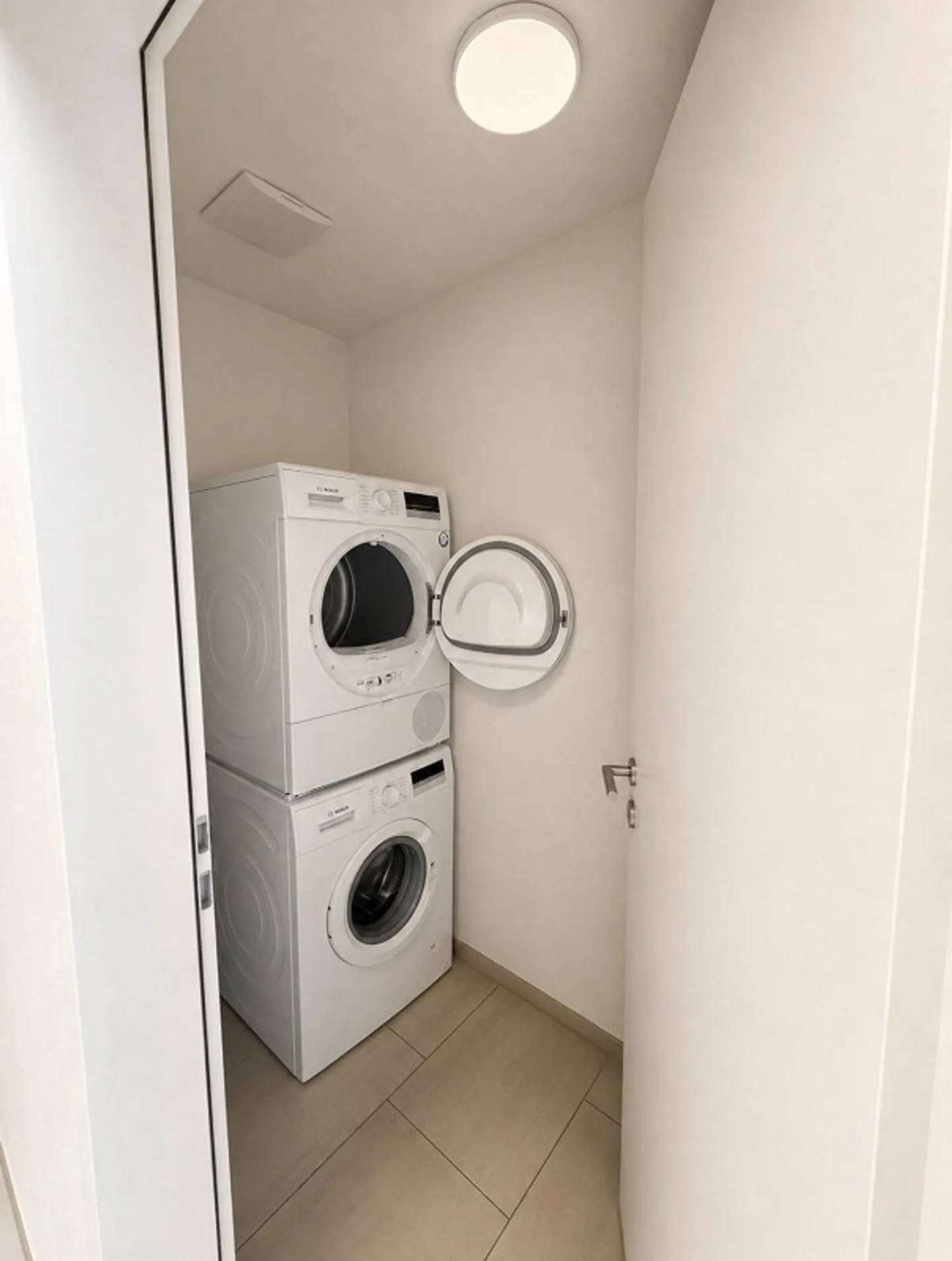 Zentral & Moderne Wohnung - Foto 8 von 8