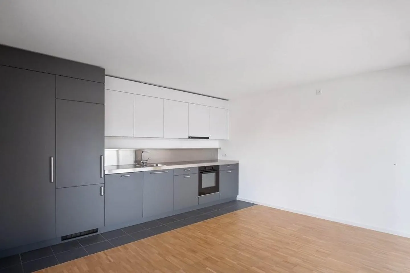 Modernes Apartment in Schlieren - Foto 2 von 12