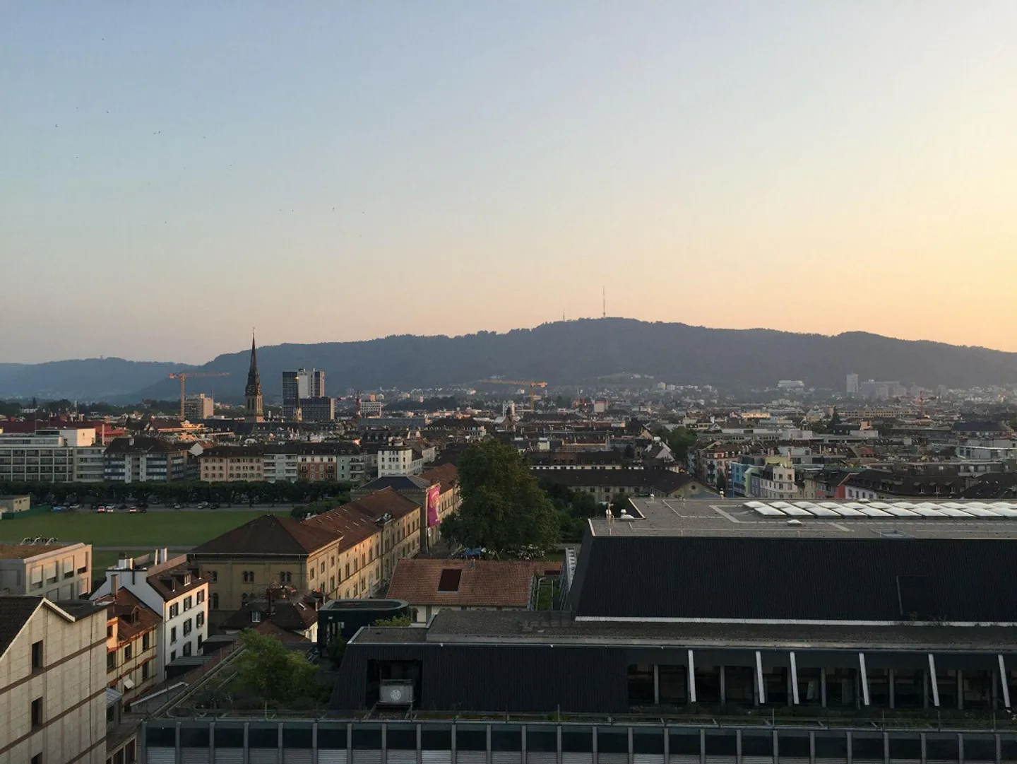 Europaallee: 3.5-room apartment with direct view of the city of Zurich - Photo 4 of 6
