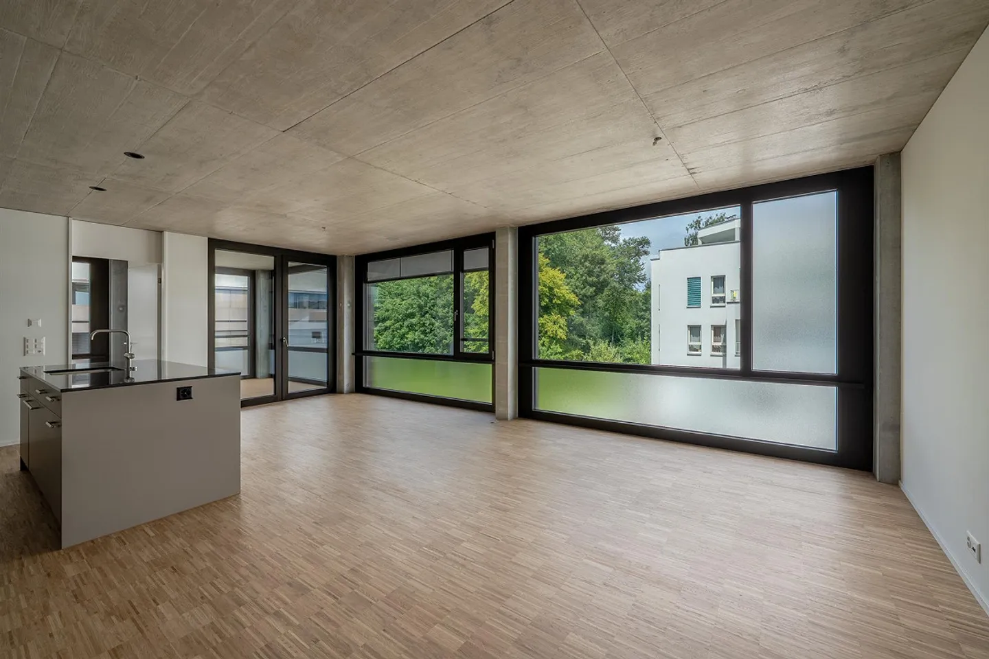 Moderne 3.5-Zimmer-Neubau-Wohnung in Rudolfstetten - Foto 2 von 6