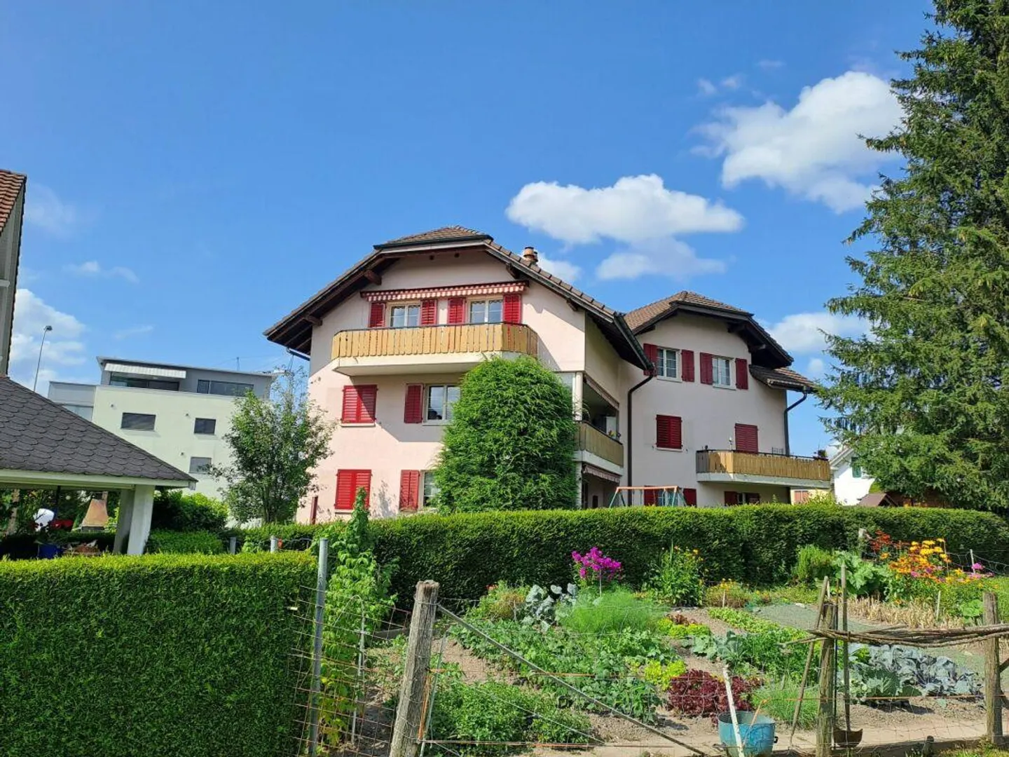 Cozy 2.5-room apartment in a quiet location! - Photo 1 of 9