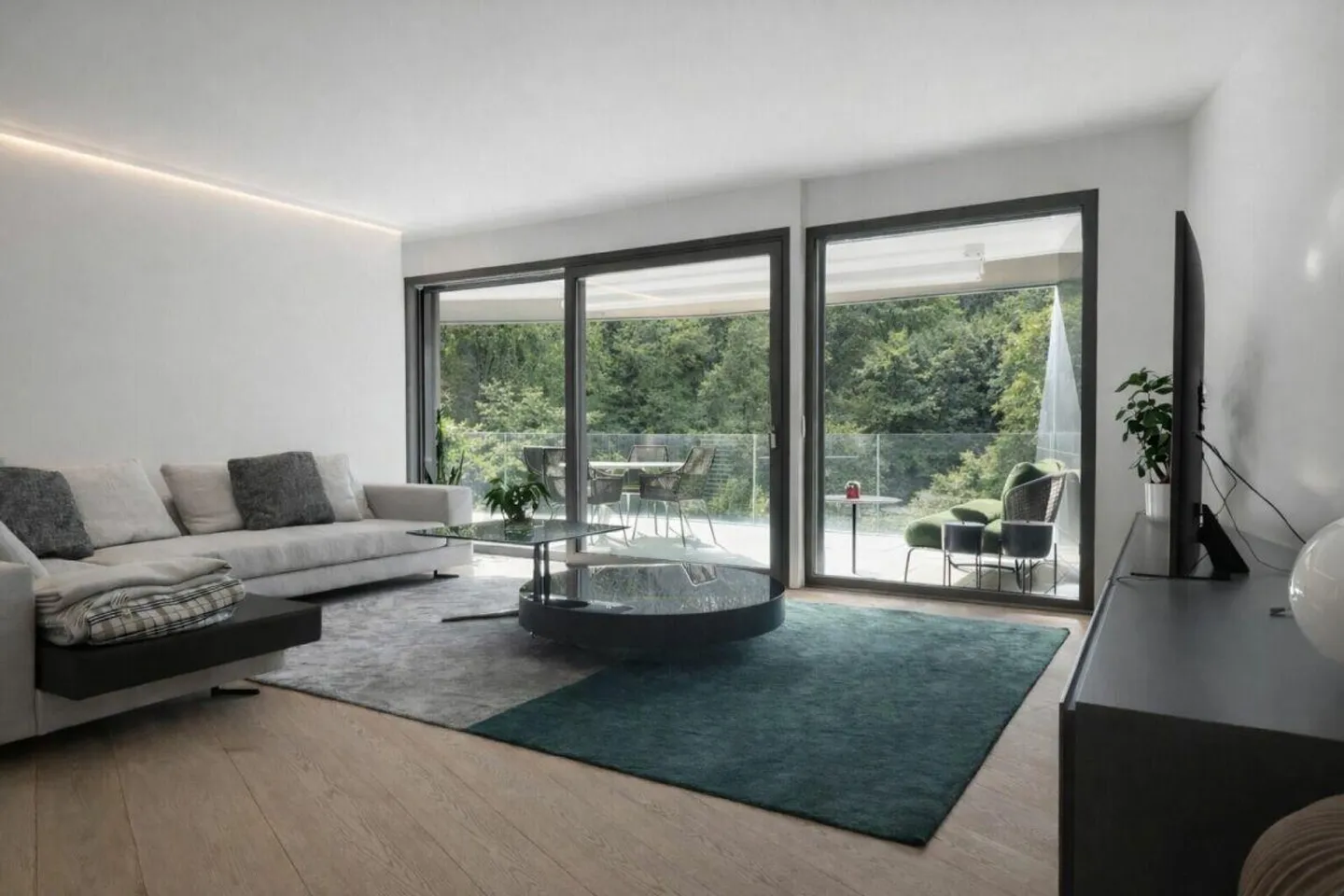 Appartement moderne à Paradiso avec piscine, salle de sport et vue merveilleuse - Photo 3 sur 23