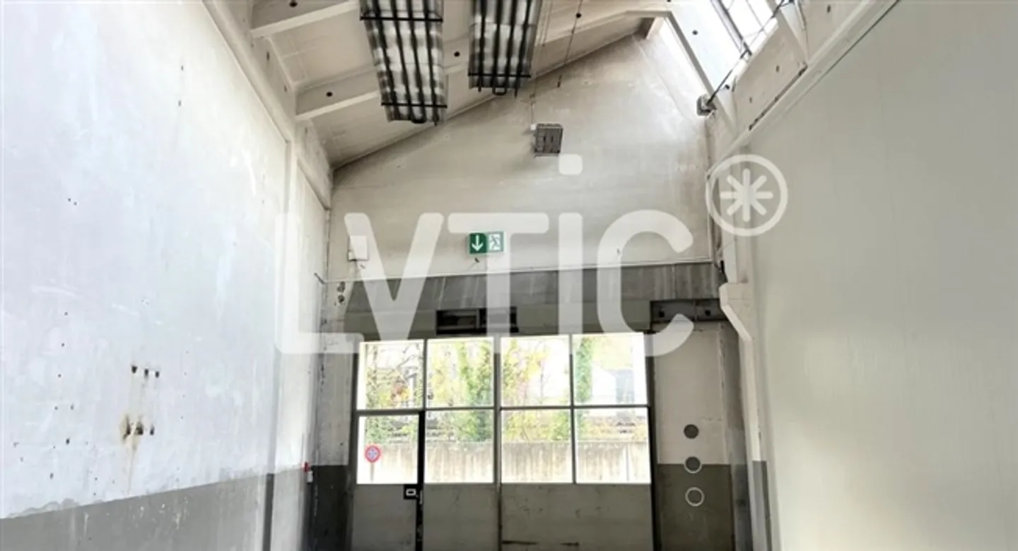 Deposit - Photo 6 of 7