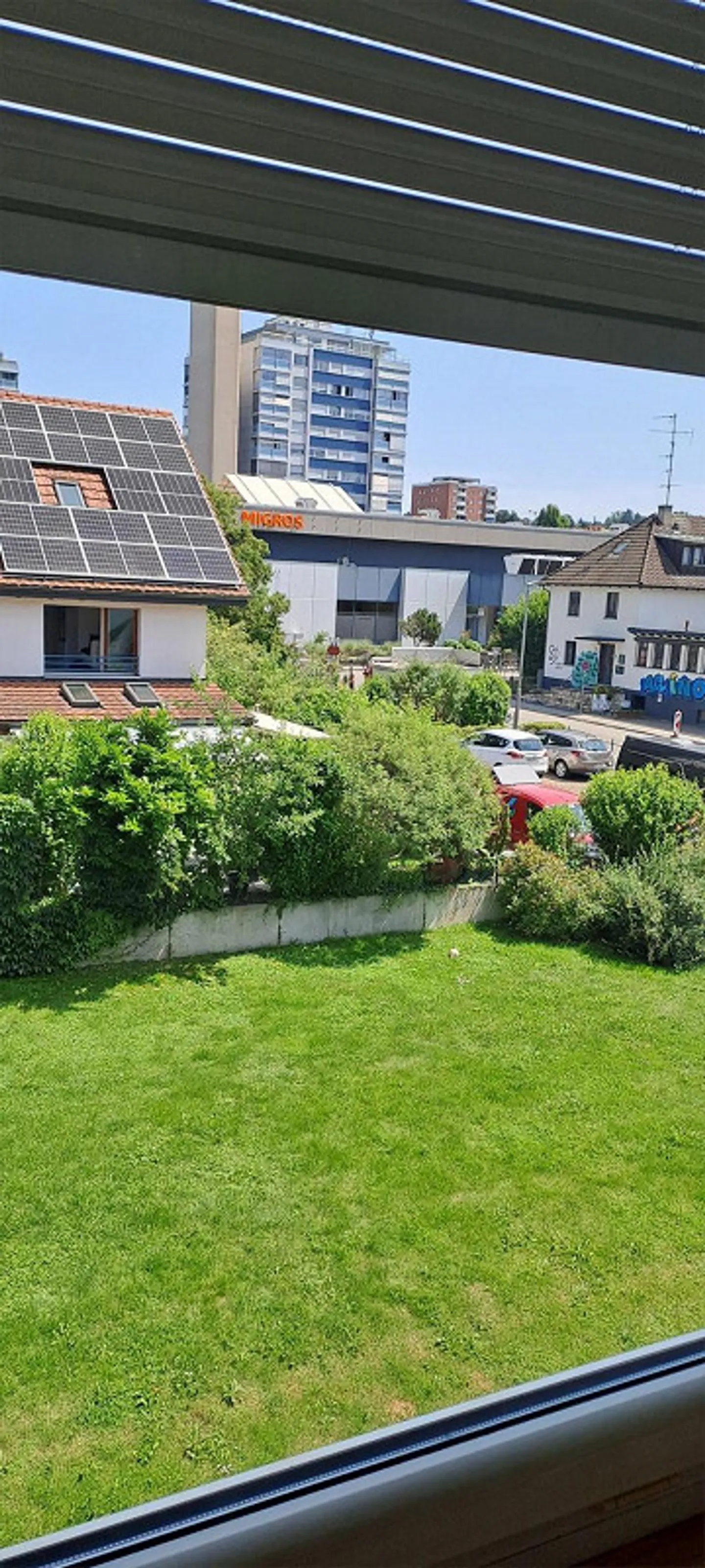 COPY - freshly renovated 2.5-room apartment with balcony in Allschwil - Photo 4 of 7