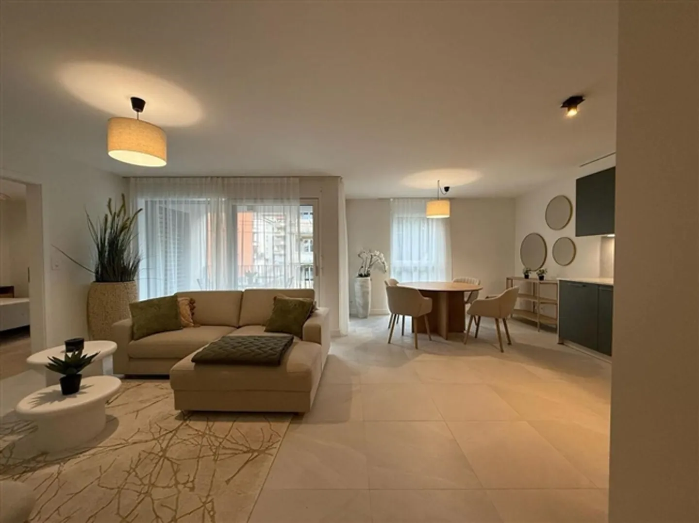 Un appartamento luminoso con comfort moderni - Foto 2 di 9