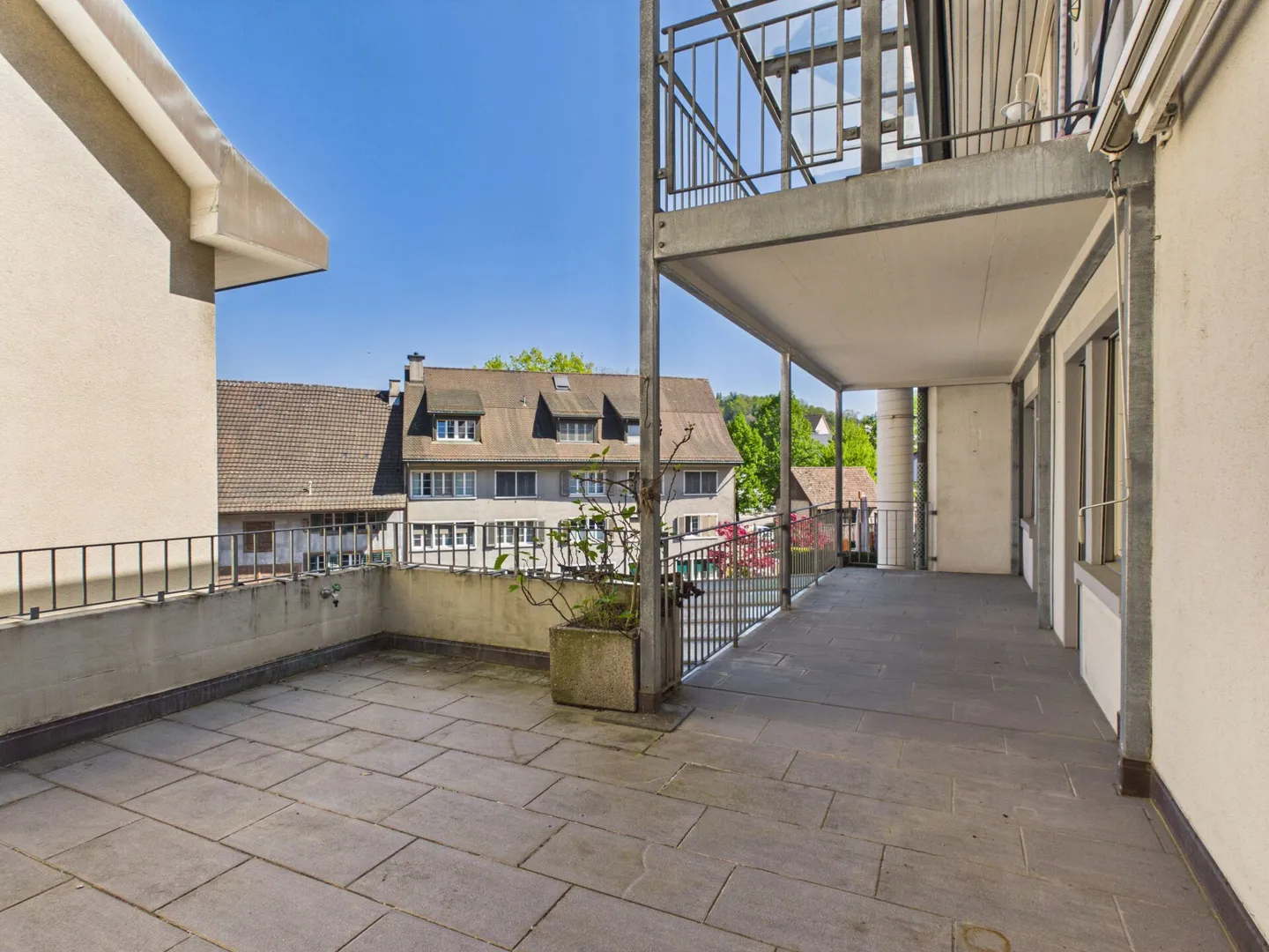 Charming Multi-Family Home - Photo 4 of 5