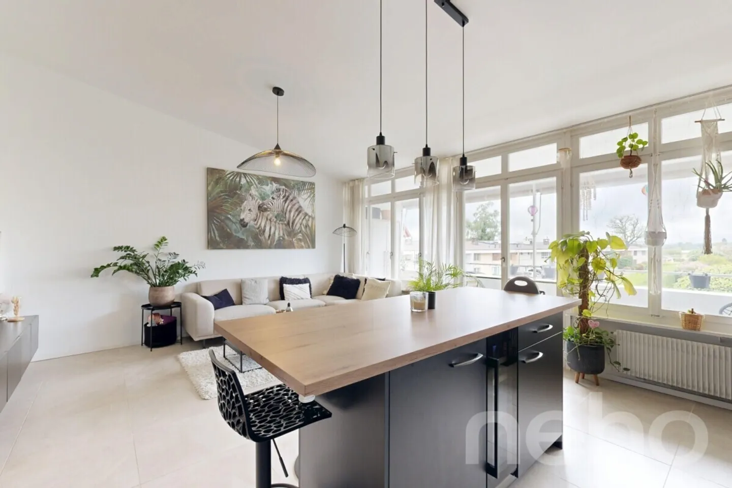 Wunderschöne Penthouse-Wohnung mit 3,5 Zimmern, vollständig renoviert in Borex - Foto 1 von 11