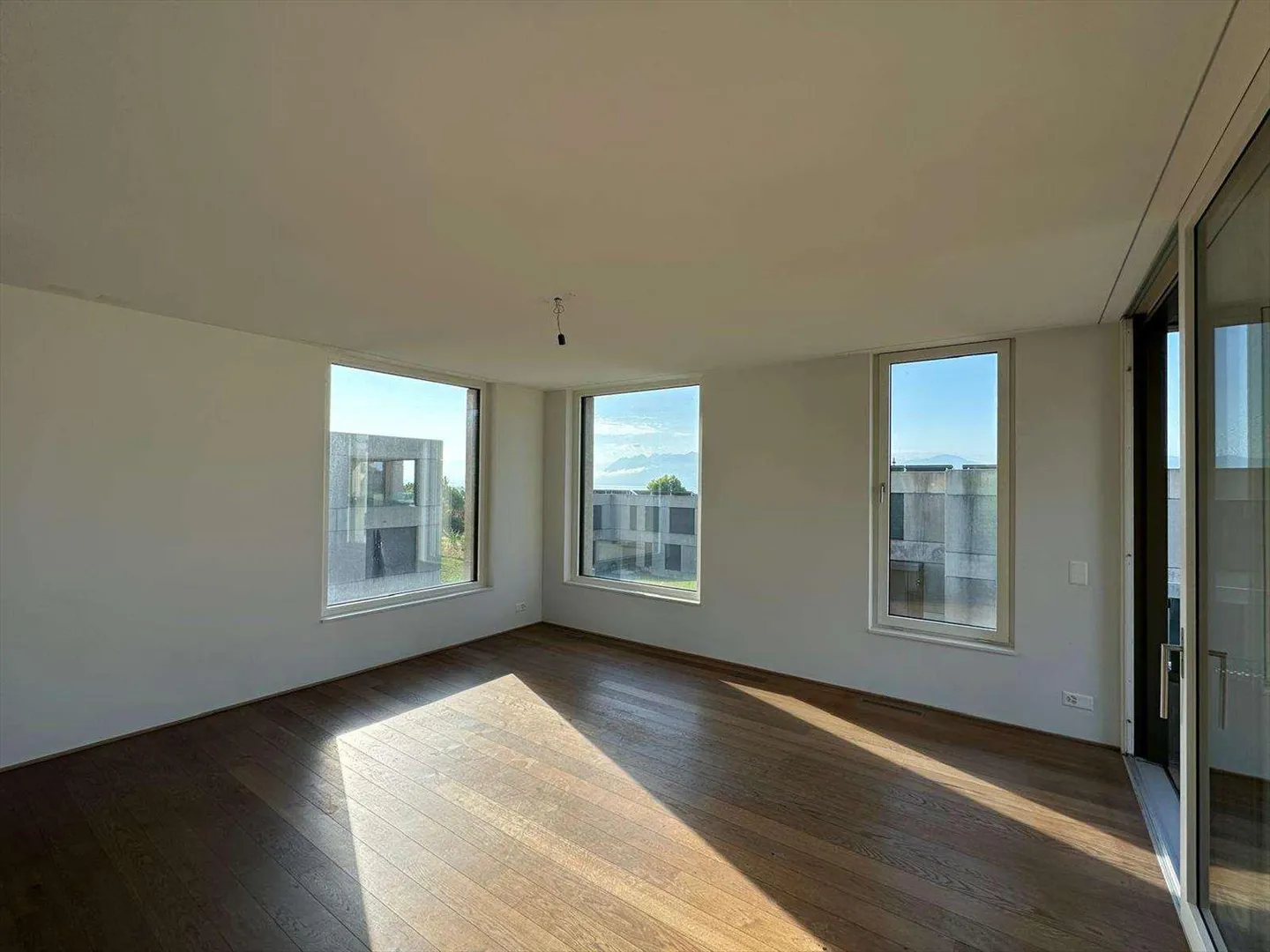 Maison en terrasse à louer - Photo 2 sur 7