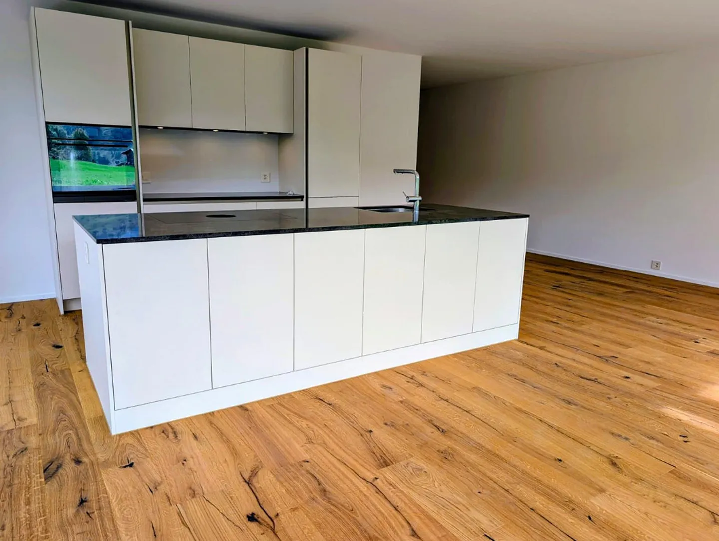 Nuovo appartamento con terrazza - Foto 3 di 8