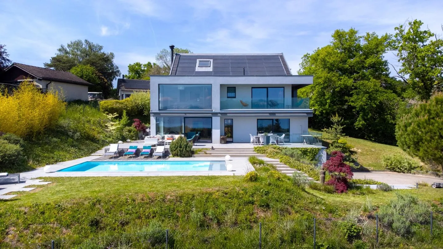 Luxusvilla mit Seeblick - Foto 12 von 13