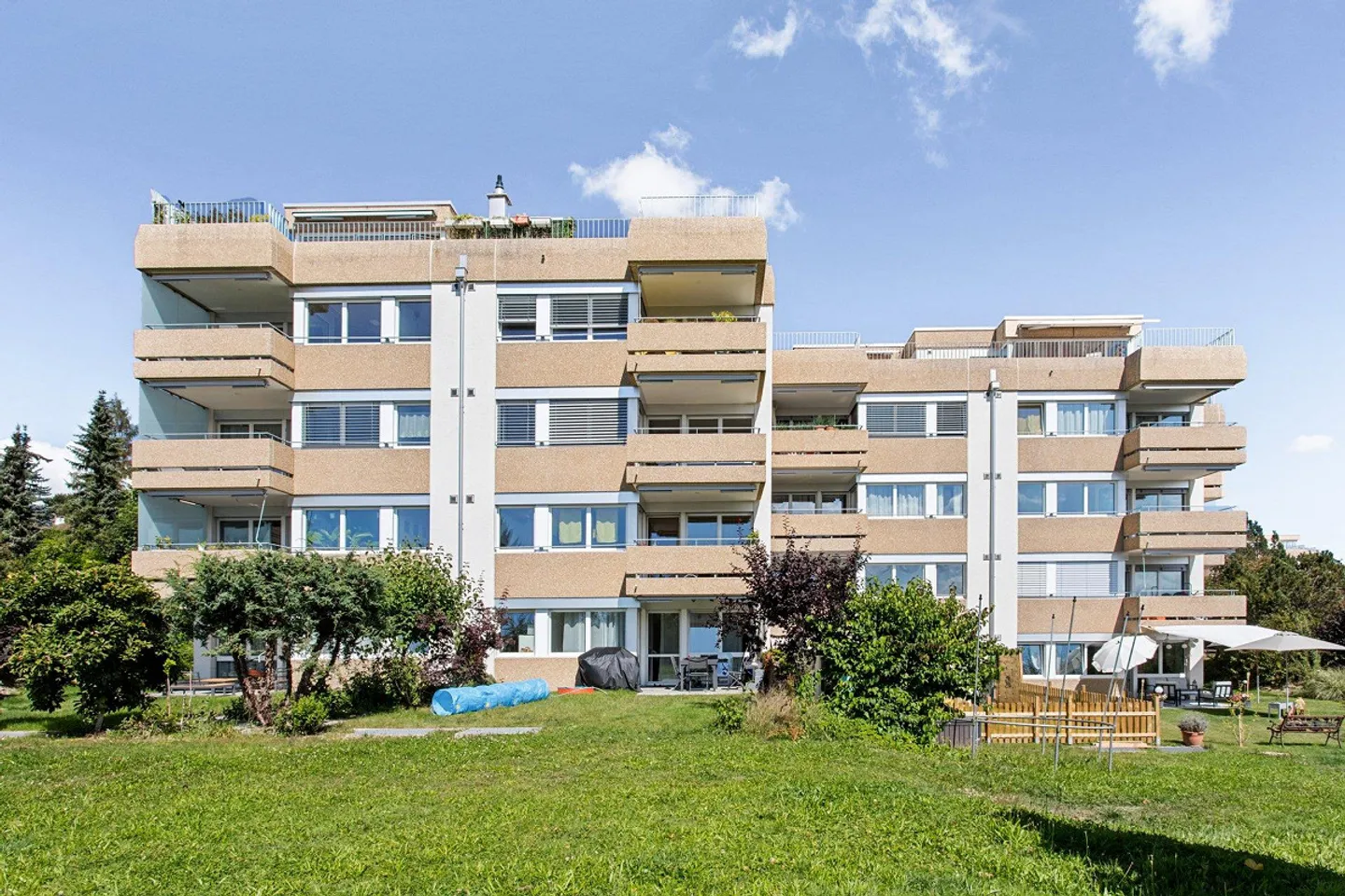 Very nice 3.5 room apartment for rent - Photo 1 of 8