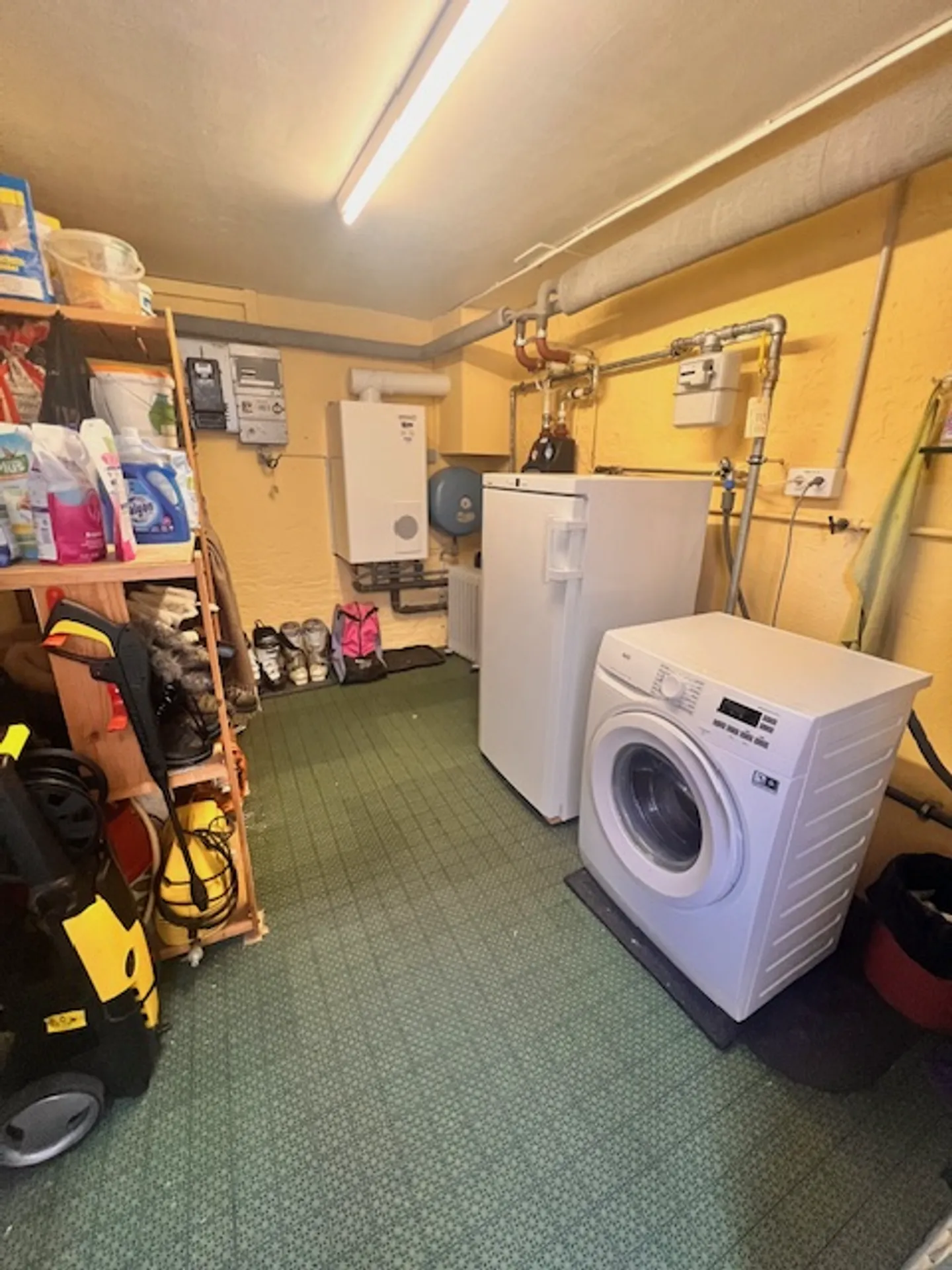 Großes Dorfhaus im Zentrum von Prangins mit 3 unabhängigen Wohnungen - Foto 29 von 37