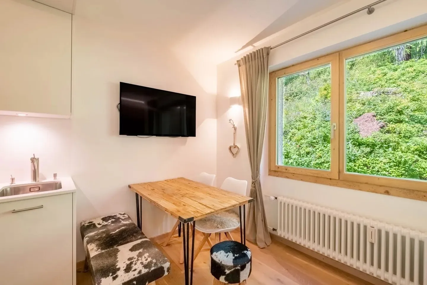 Rifugio alpino elegante – studio ristrutturato in posizione privilegiata a St. Moritz - Foto 5 di 13