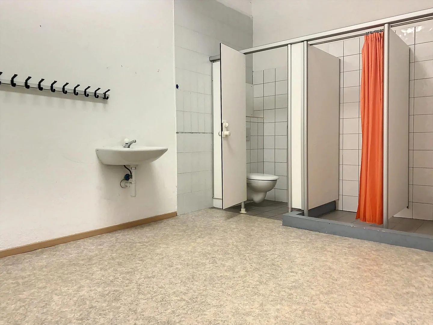 Grand local commercial au centre ville de Sierre - Foto 10 von 12