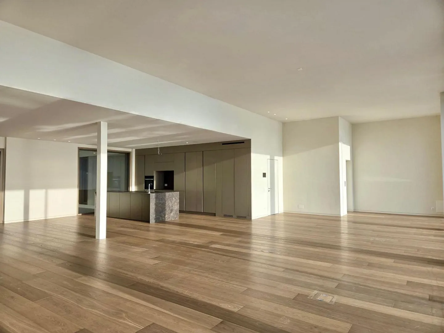 PENTHOUSE DI LUSSO CON VISTA PANORAMICA SUL LAGO DI LUGANO - Foto 5 di 10