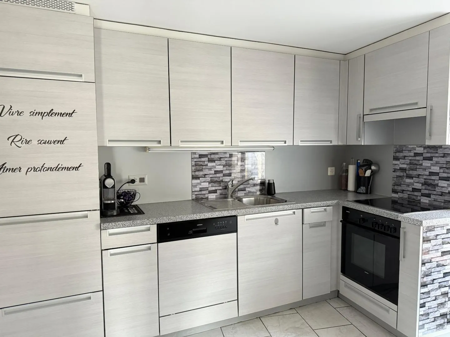 2-room apartment on the 1st floor - Photo 1 of 10