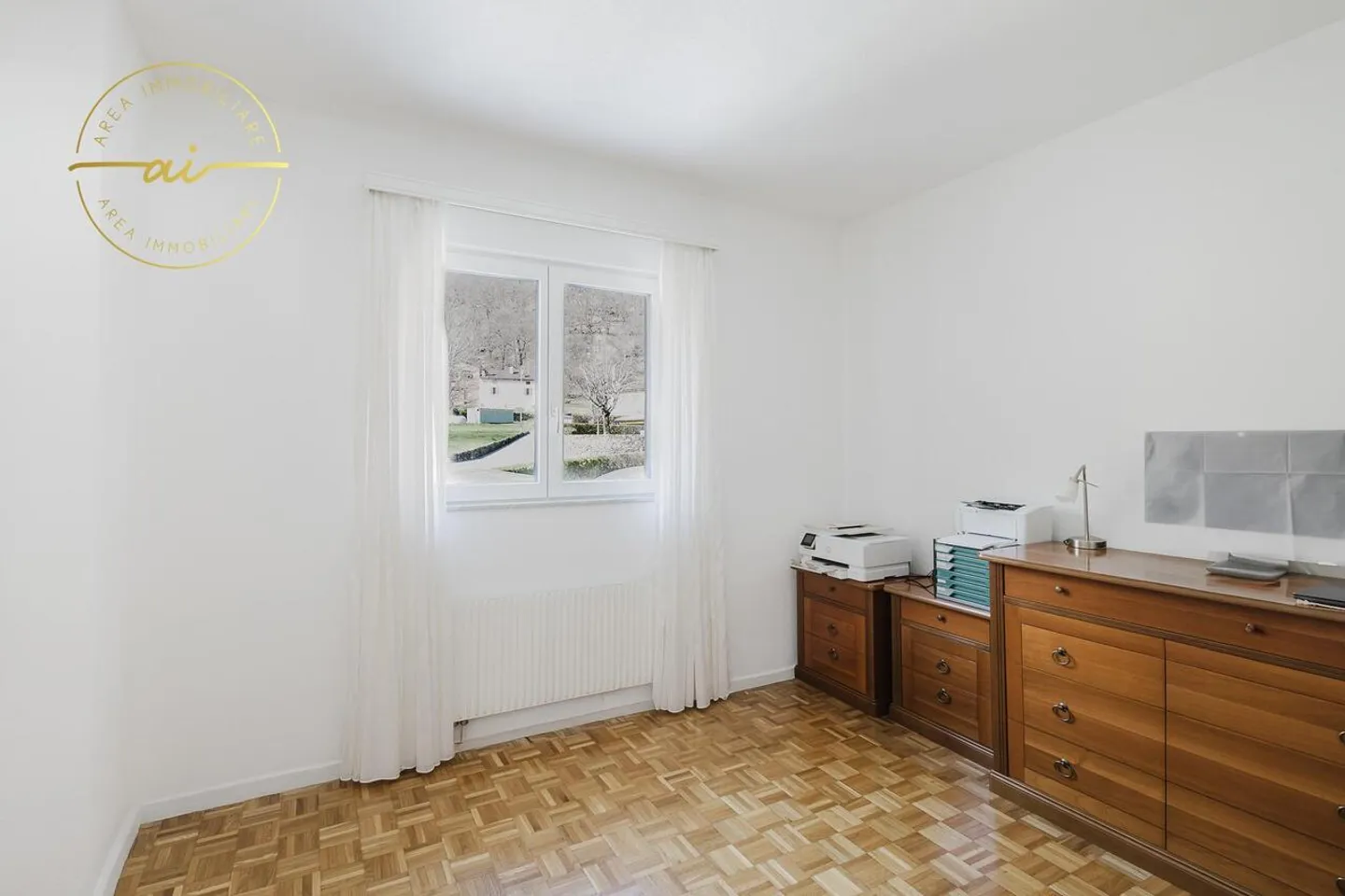 SPAZIOSA CASA INDIPENDENTE DI 5.5 LOCALI CON GRANDE GIARDINO - Foto 11 di 13