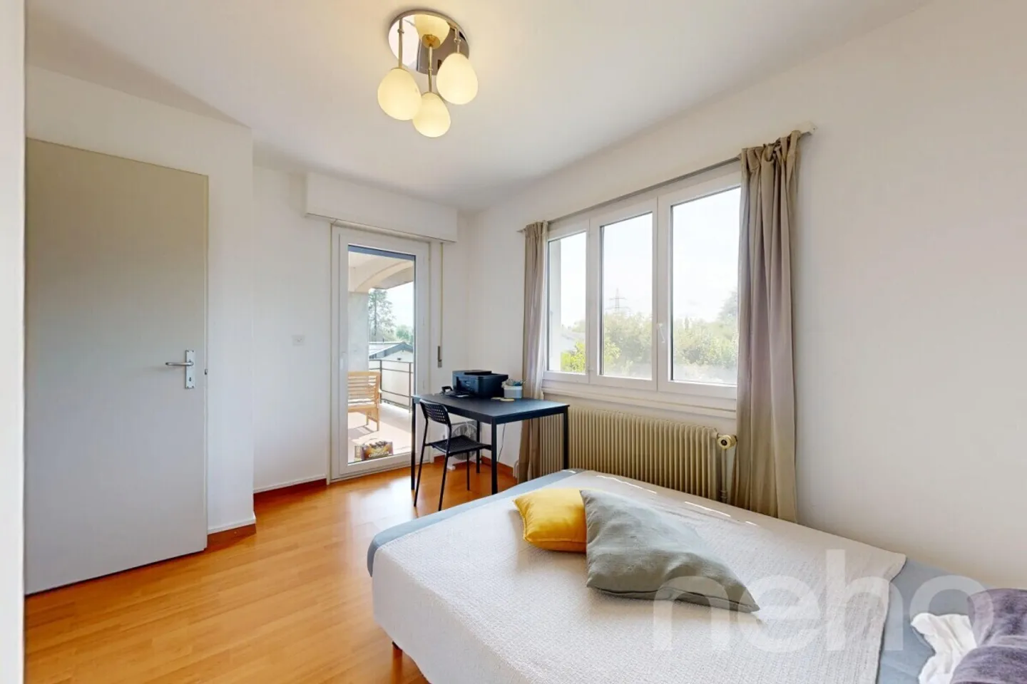Casa divisa in 2 unità con grande giardino e posizione privilegiata - Foto 7 di 12