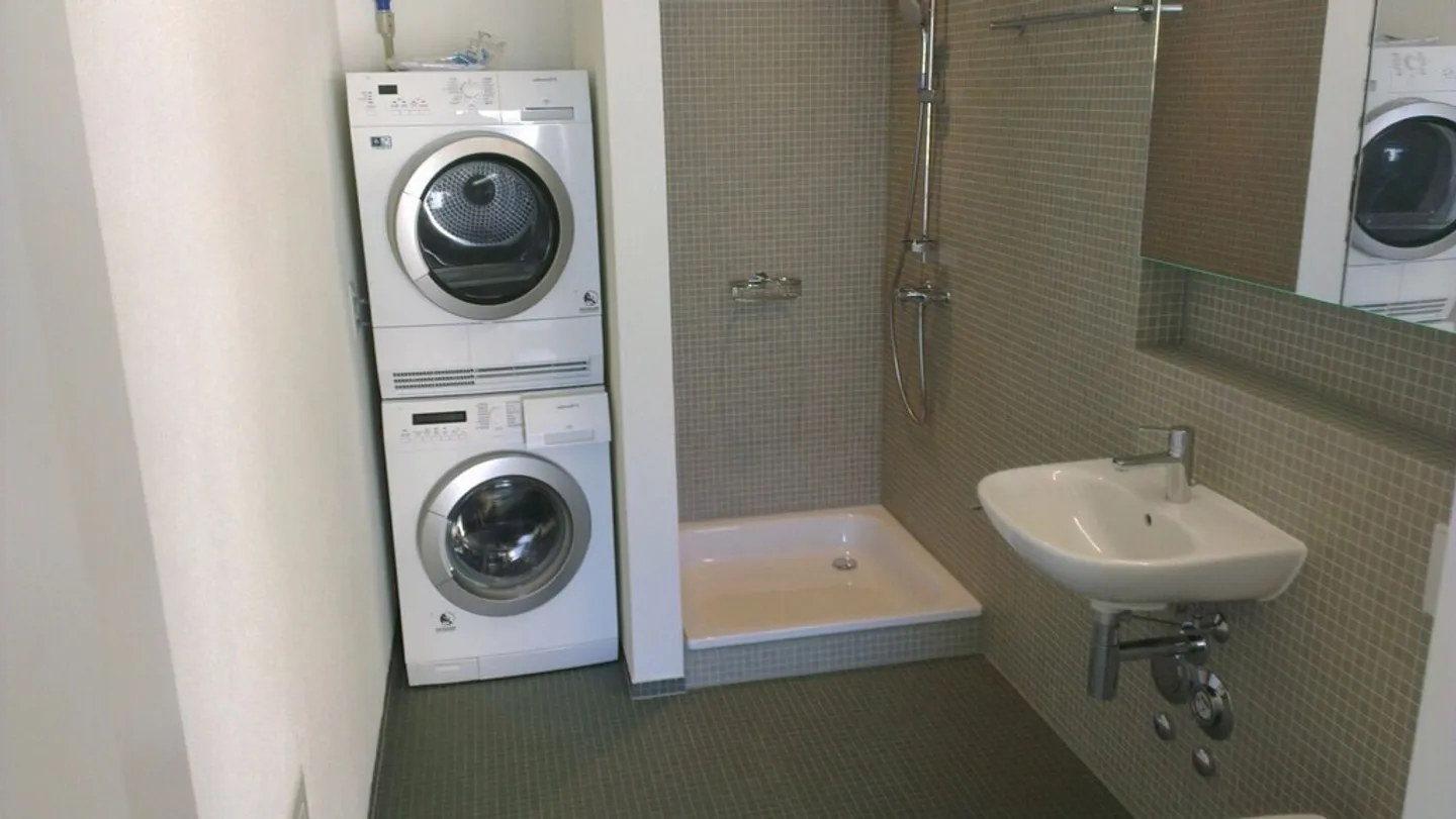 Moderne Wohnung in bester Lage - Foto 2 von 2