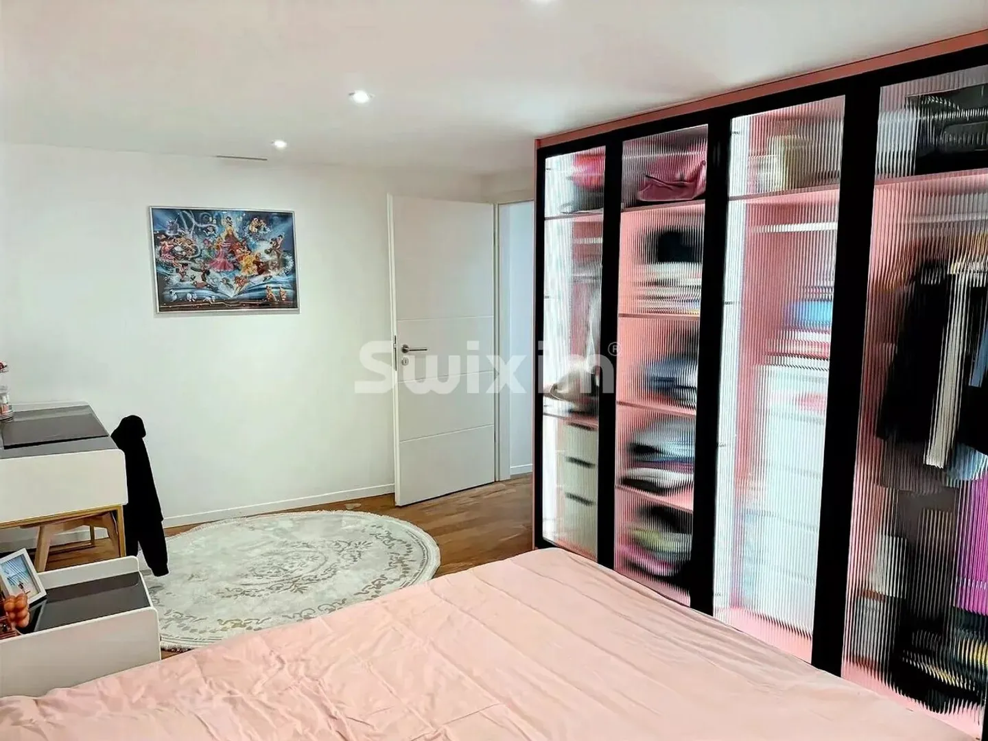 VILLA CONTEMPORANEA PROGETTATA DA UN ARCHITETTO NEL CUORE DI UNA CASA DI VILLAGGIO AUTENTICA - Foto 5 di 11