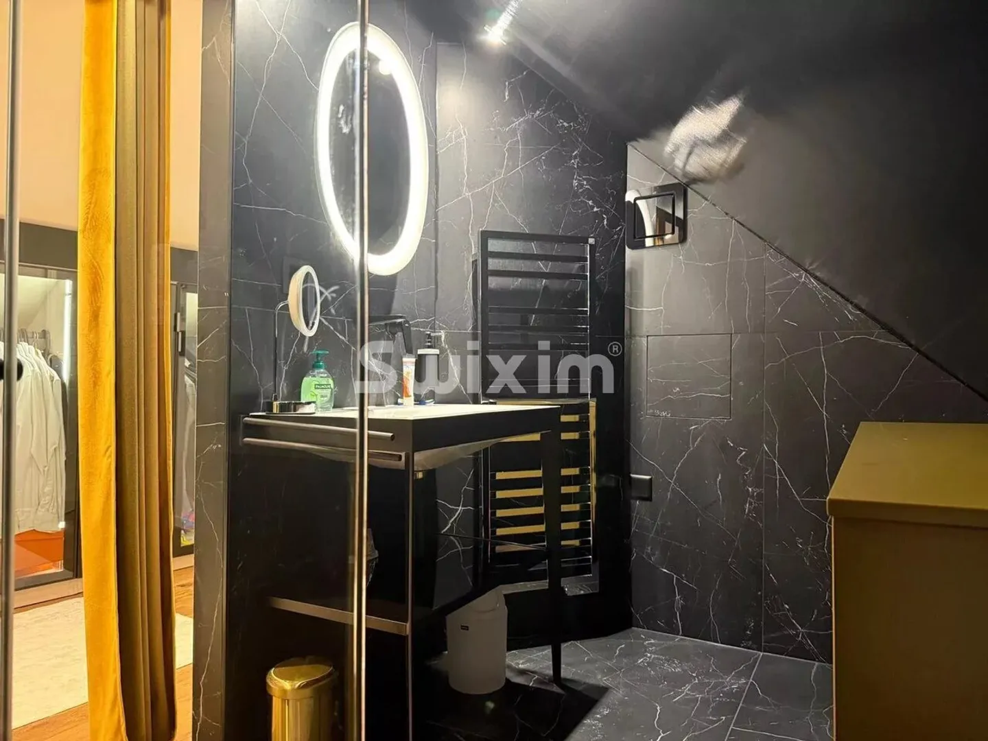 VILLA CONTEMPORANEA PROGETTATA DA UN ARCHITETTO NEL CUORE DI UNA CASA DI VILLAGGIO AUTENTICA - Foto 7 di 11