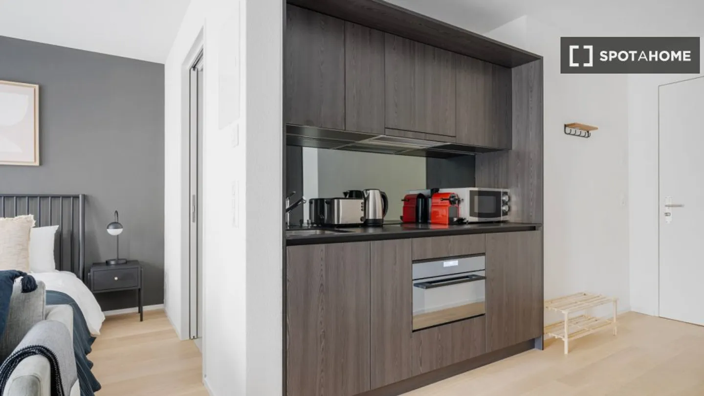 Discover, visit, and rent your new home online with complete confidence. - Photo 3 of 8