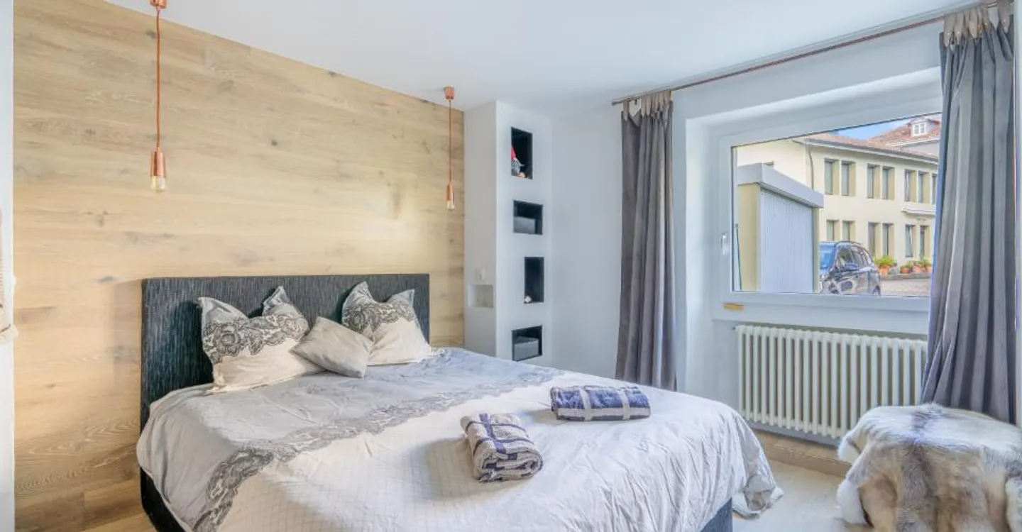 Exklusiv bei Chez-le-Bart: Wunderschöne 5,5-Zimmer-Erdgeschosswohnung, die 50 m vom See vollständig renoviert wurde - Foto 4 von 9