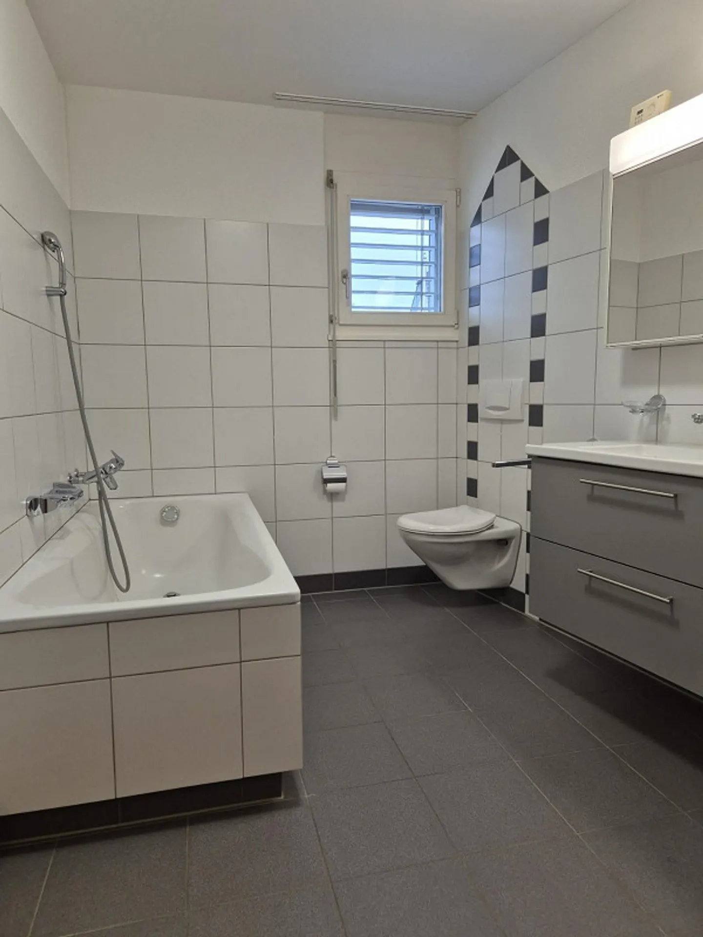 3.5 Room Apartment Central with Large Patio - Photo 8 of 12