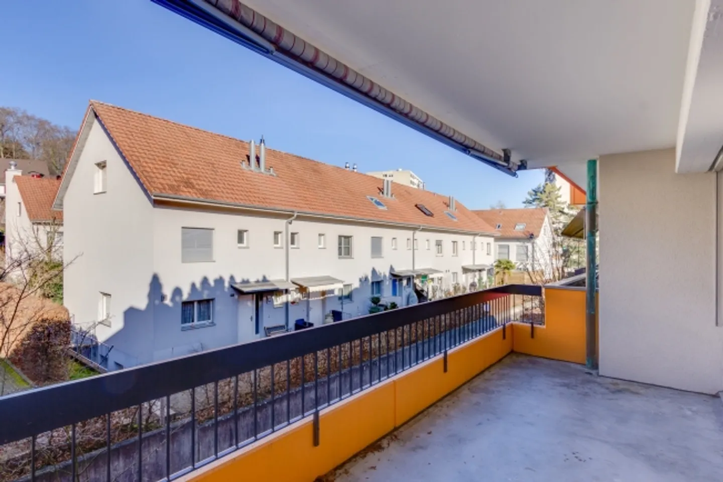 Modern living in a quiet location - Photo 5 of 10