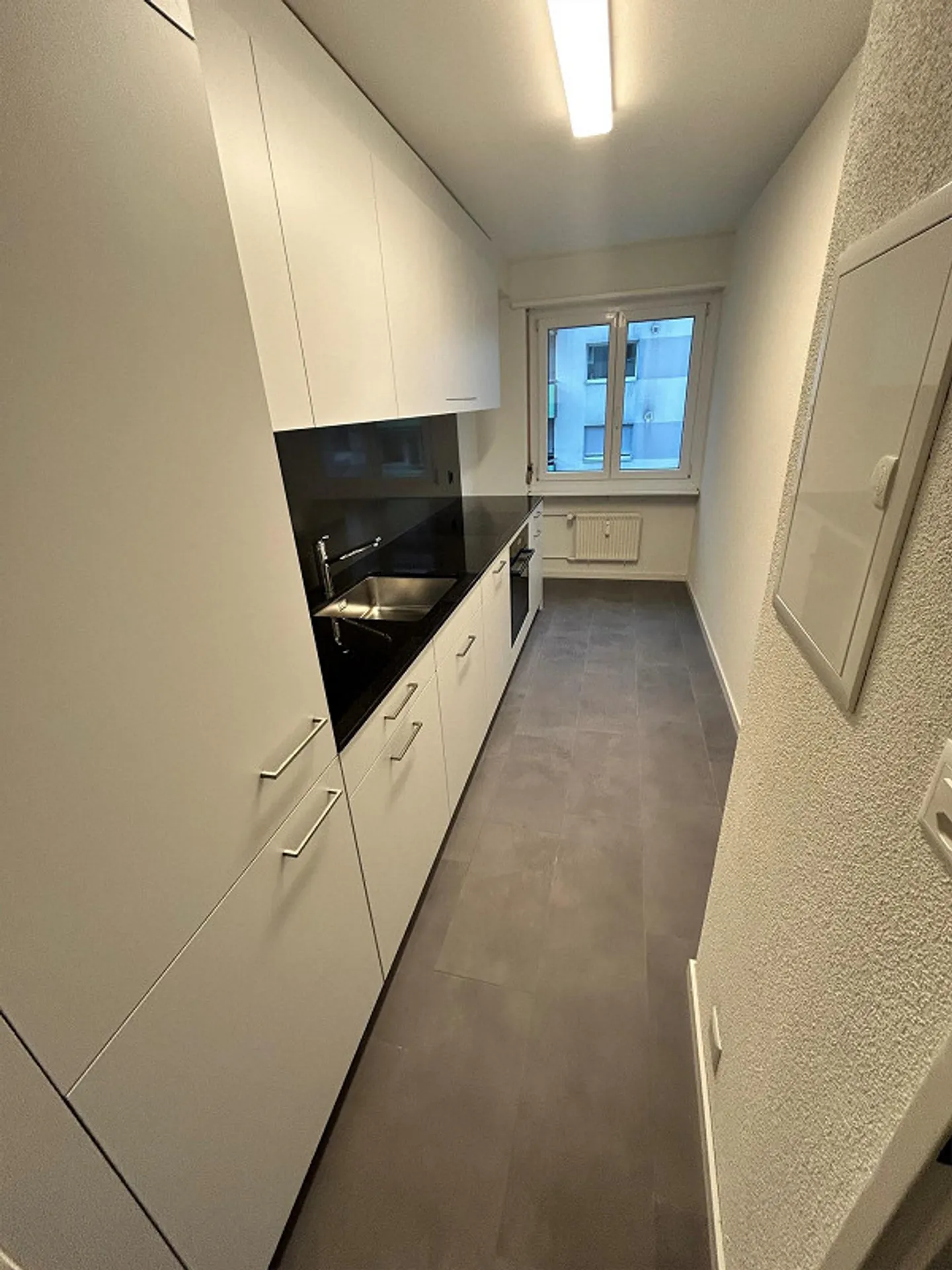 Appartamento 4 locali ristrutturato - Foto 2 di 10