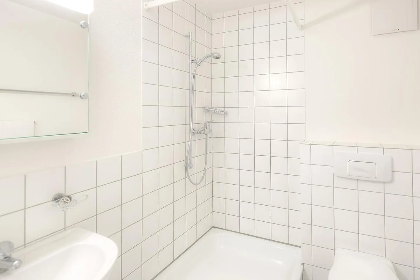 Not only perfect for singles! - Photo 3 of 5