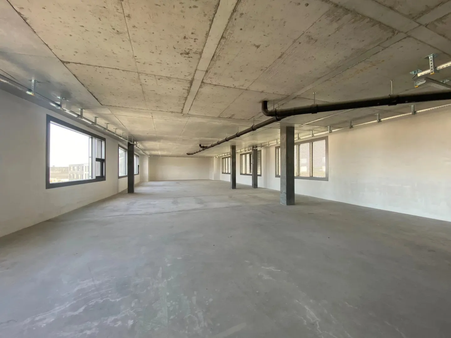 Office space for rent - Photo 5 of 8