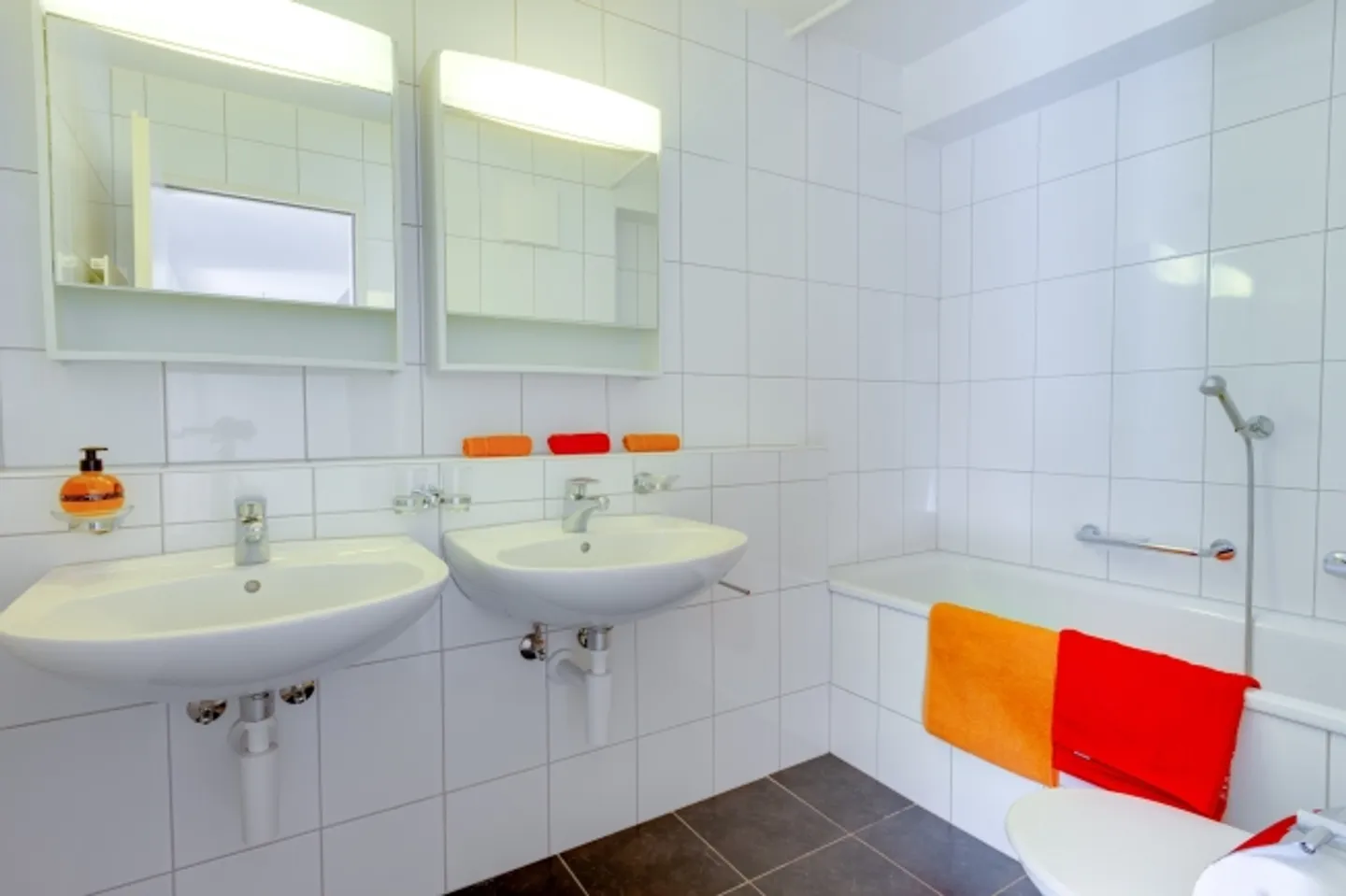 Modern living in a quiet location - Photo 10 of 10