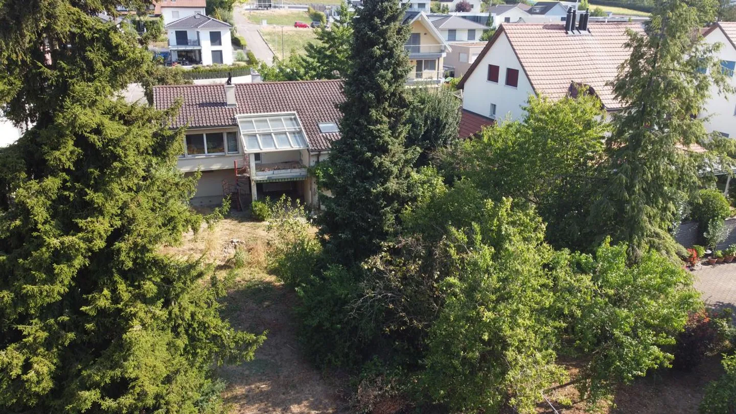 Bauland mit Entwicklungspotenzial auf 1'451 m2 Grundstücksfläche - Photo 4 of 5