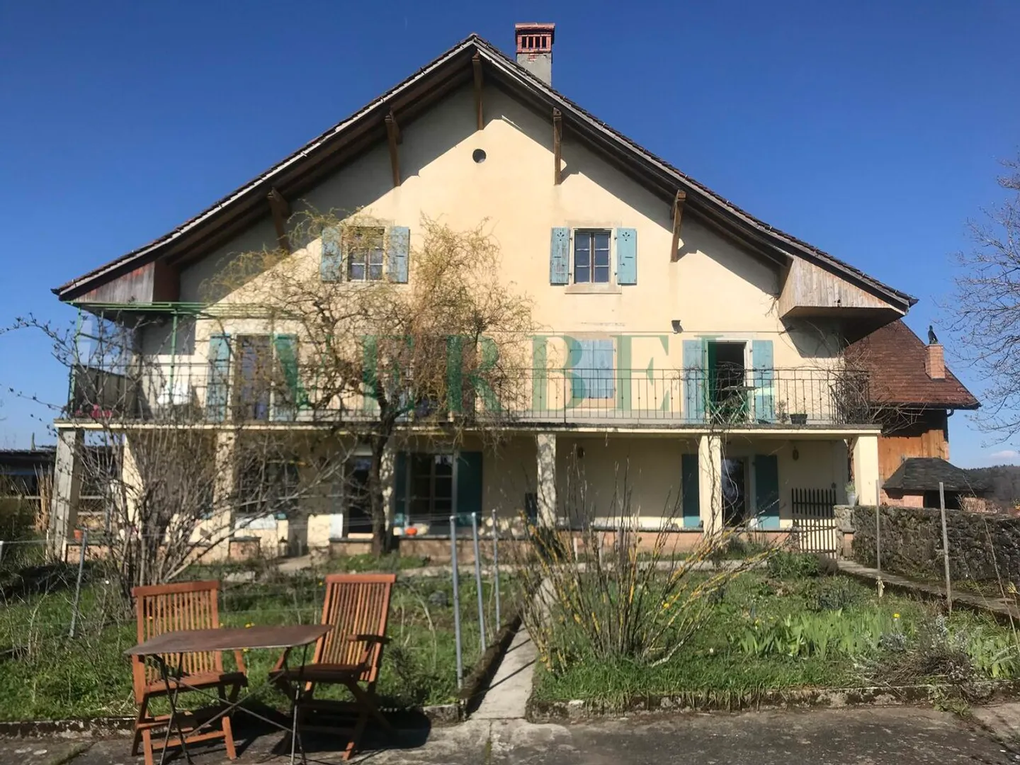 Fattoria con potenziale sulle alture di Grandvaux - Foto 3 di 7