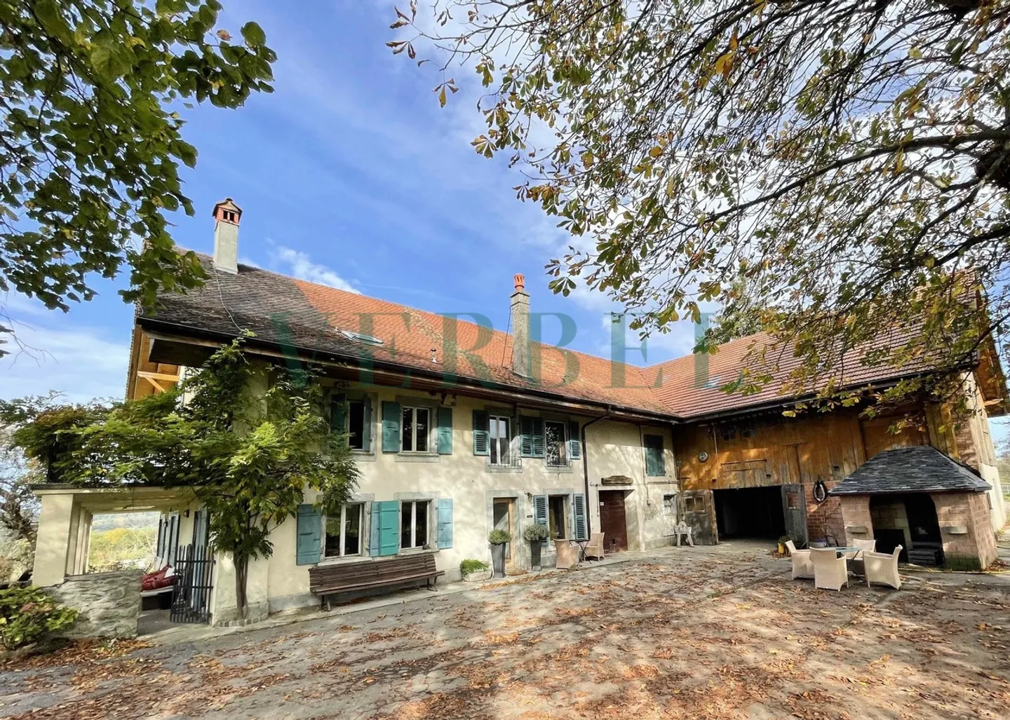 Fattoria con potenziale sulle alture di Grandvaux - Foto 1 di 7