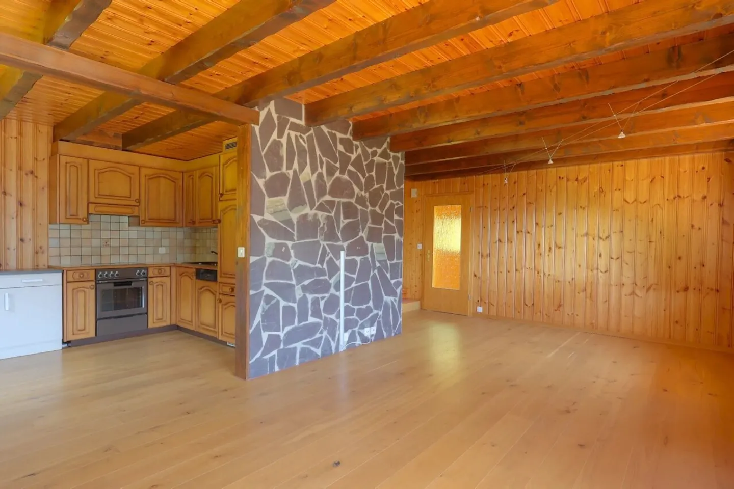 Dugny | 4.5 Room Chalet between Nature and Peace - Photo 3 of 7