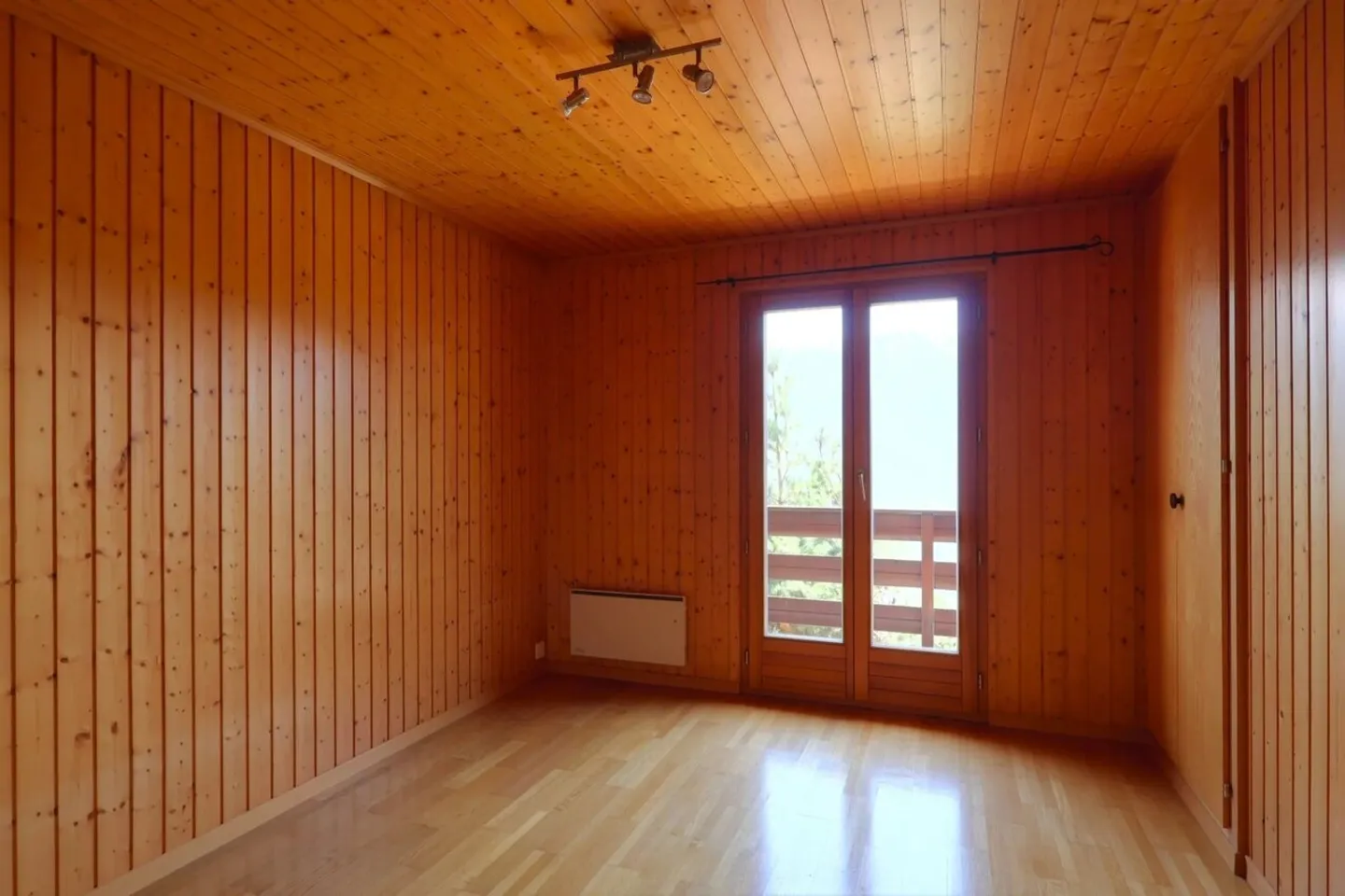 Dugny | 4.5 Room Chalet between Nature and Peace - Photo 5 of 7