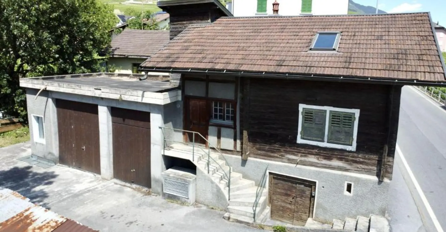 Haus zu renovieren mit nach Wunsch umbaubarer Keller - Foto 5 von 13