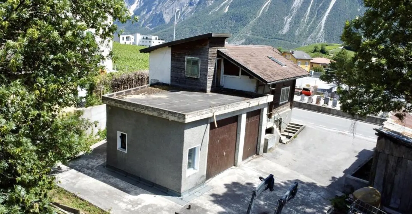 Haus zu renovieren mit nach Wunsch umbaubarer Keller - Foto 6 von 13