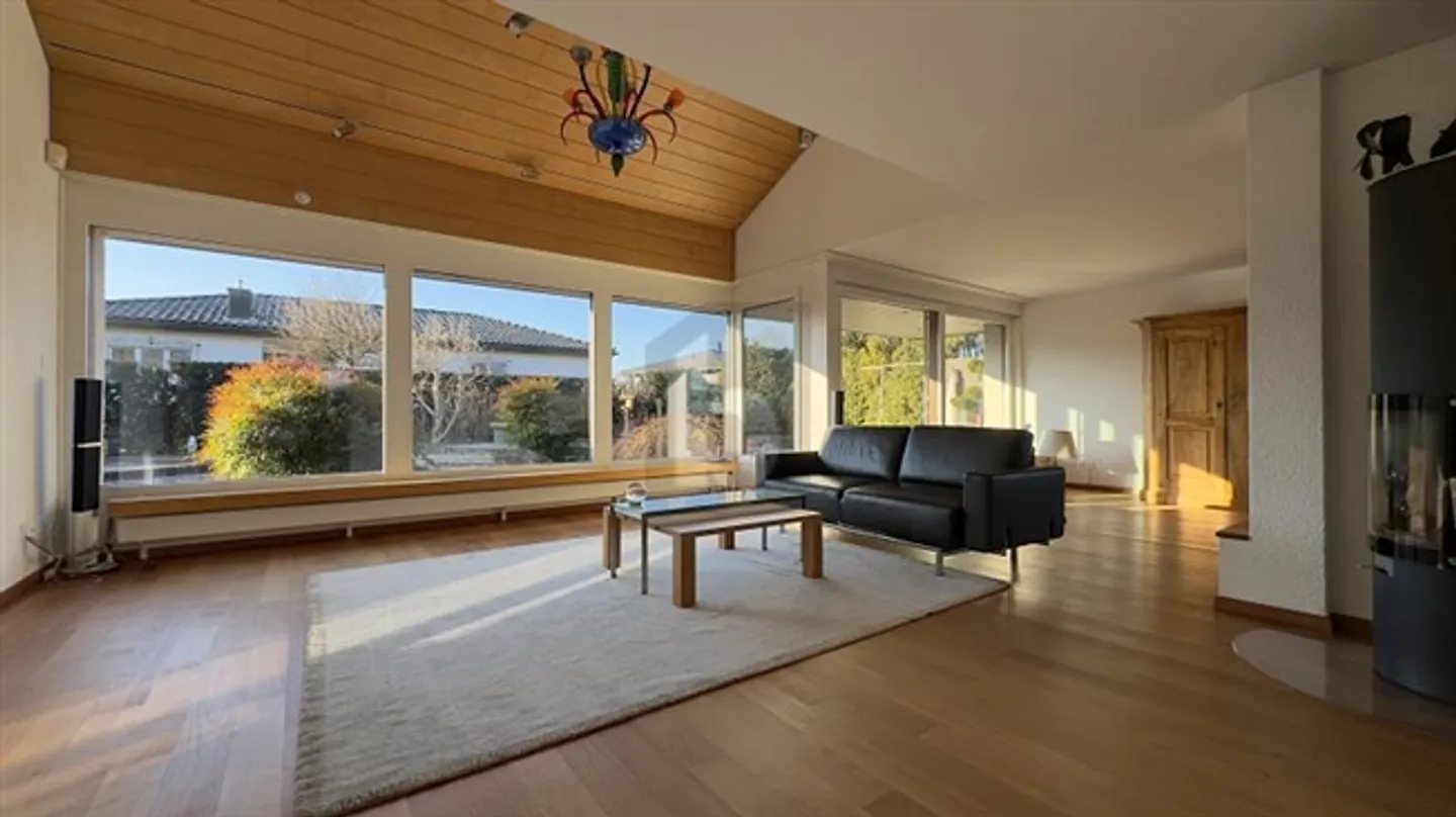 ESCLUSIVO, SOLEGGIATO E FAMILIARE - Foto 3 di 6