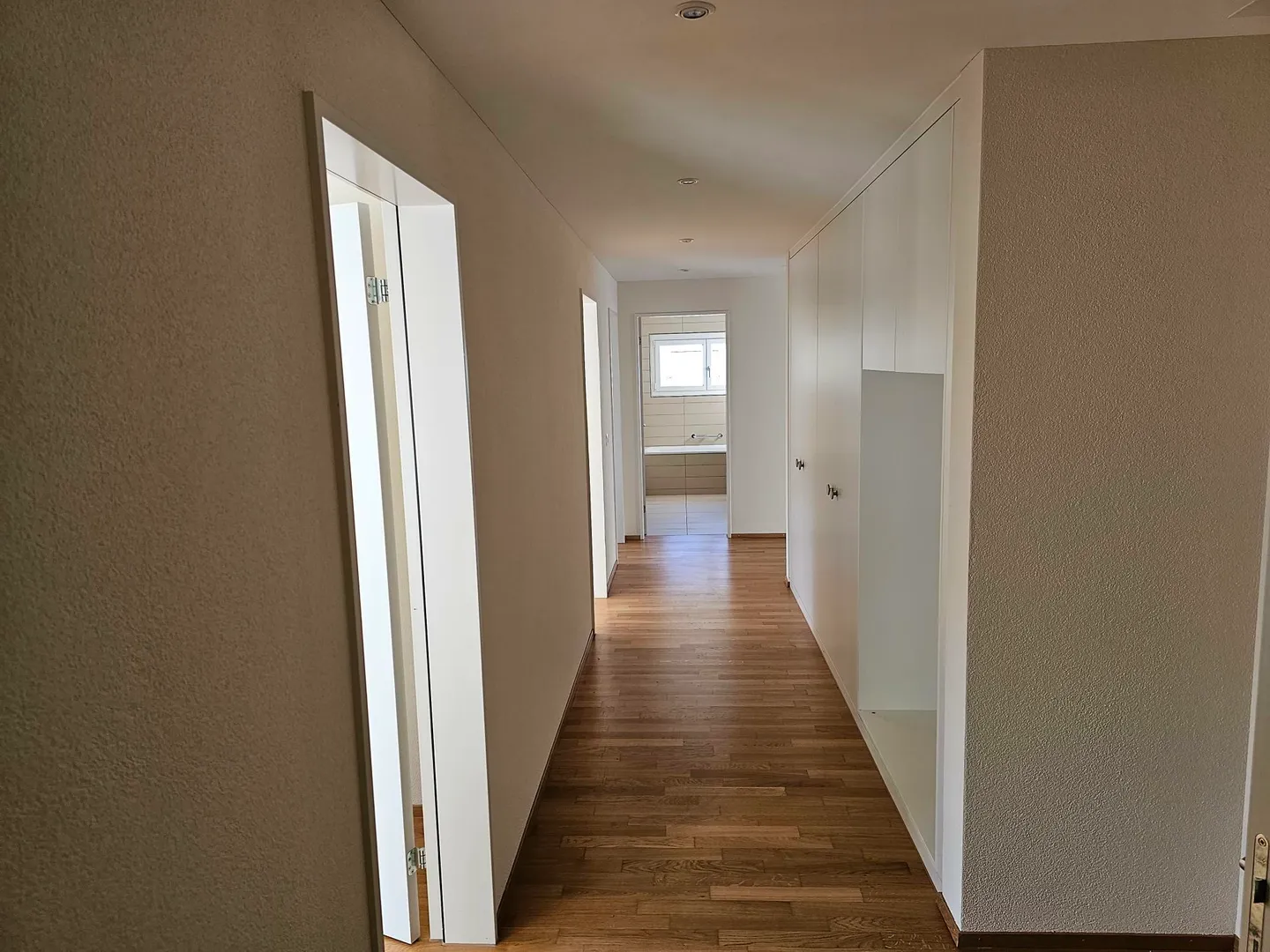 Moderne 4.5-Zimmer-Wohnung - Foto 10 von 12
