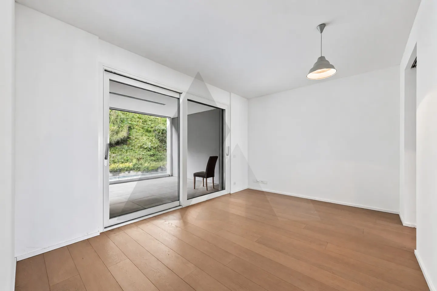 Elegant Apartment in Paradiso - Photo 10 of 19