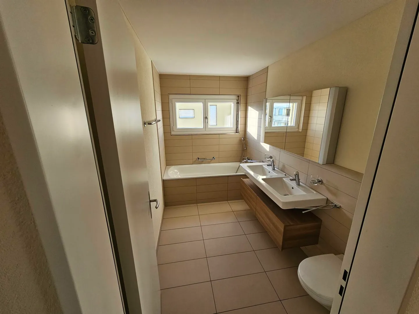 Moderne 4.5-Zimmer-Wohnung - Foto 8 von 12