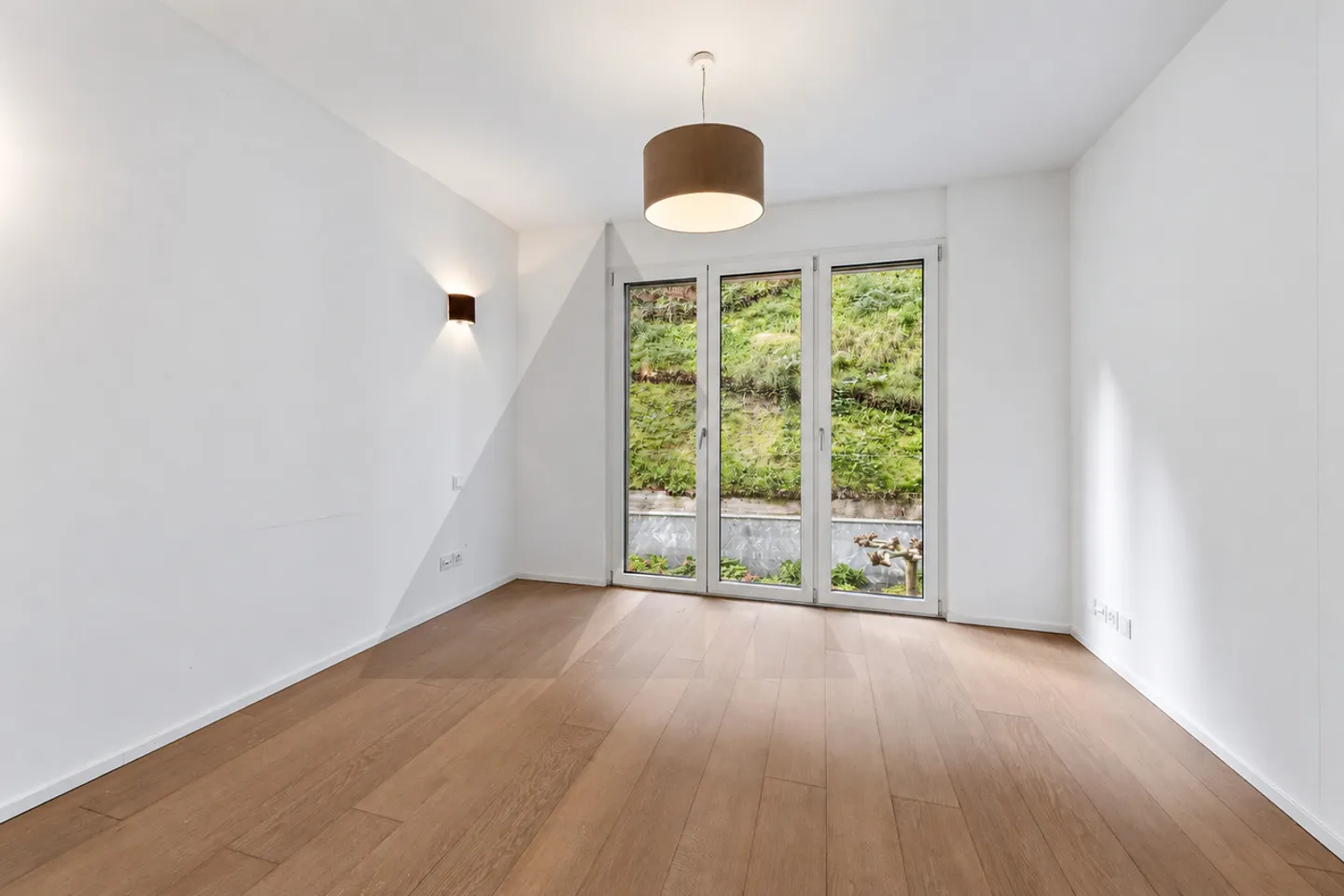 Elegant Apartment in Paradiso - Photo 6 of 19