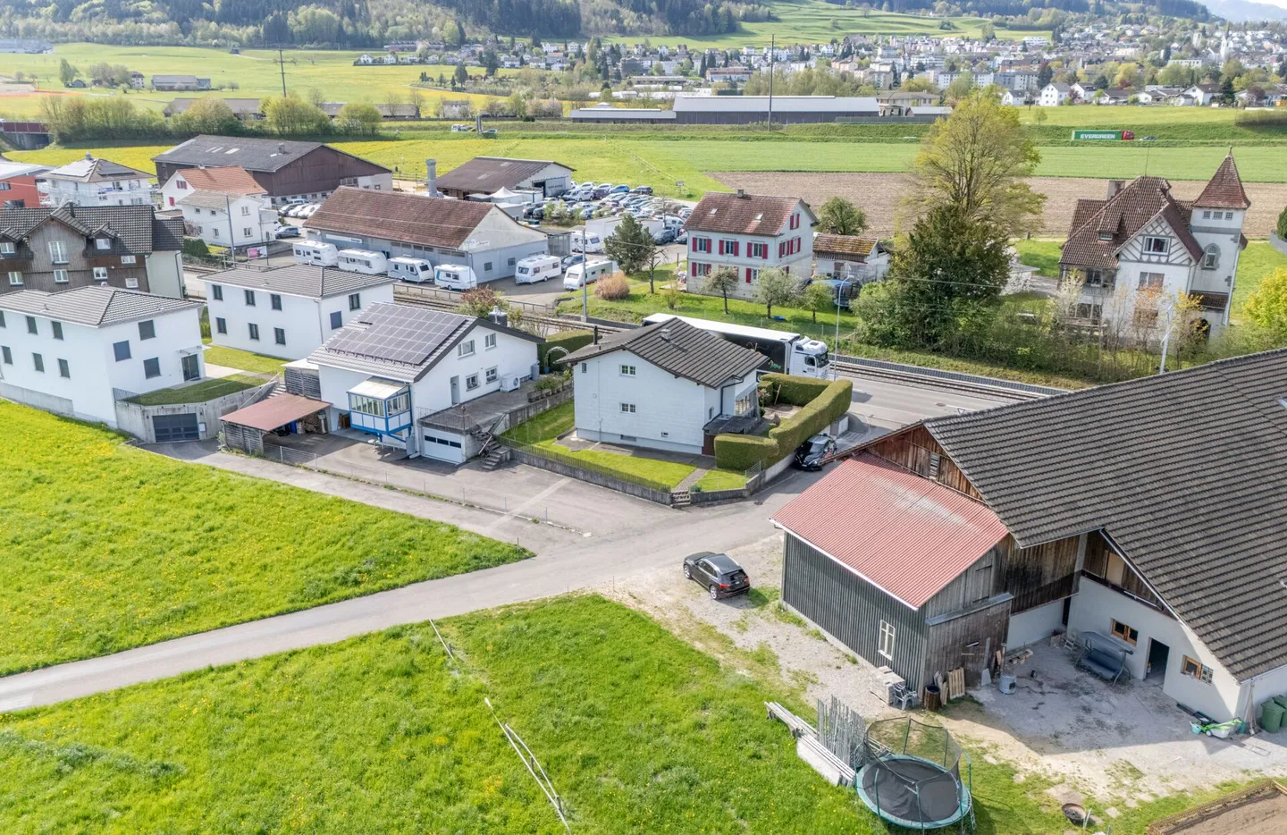 Maison individuelle de 3,5 pièces avec garage, véranda et vue imprenable sur la verdure - Photo 6 sur 31
